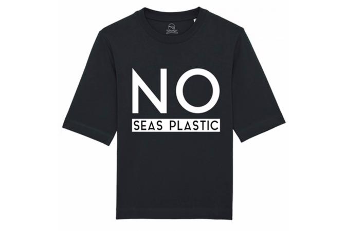 Camiseta No Plastic Negro