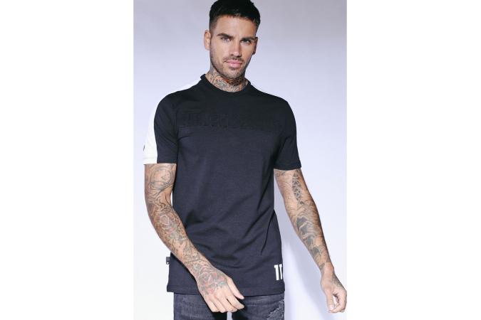 Camiseta Embossed graphic Arm Panel T-Shirt Black