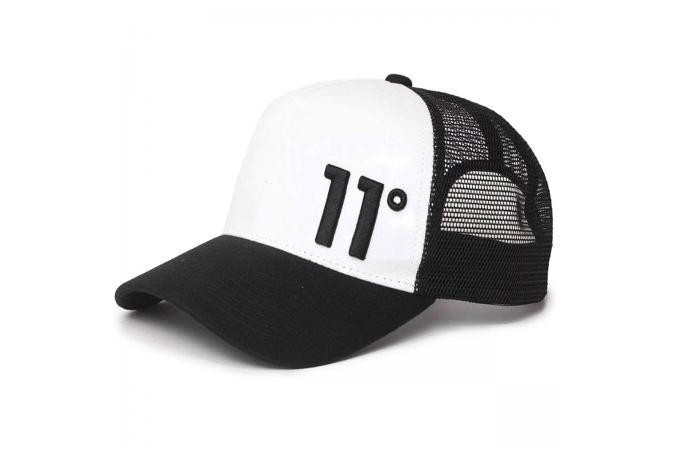 TRUCKER CAP BLACK AND WHITE