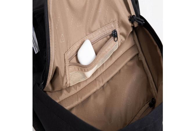 Mochila Plus One Reborn Series Black